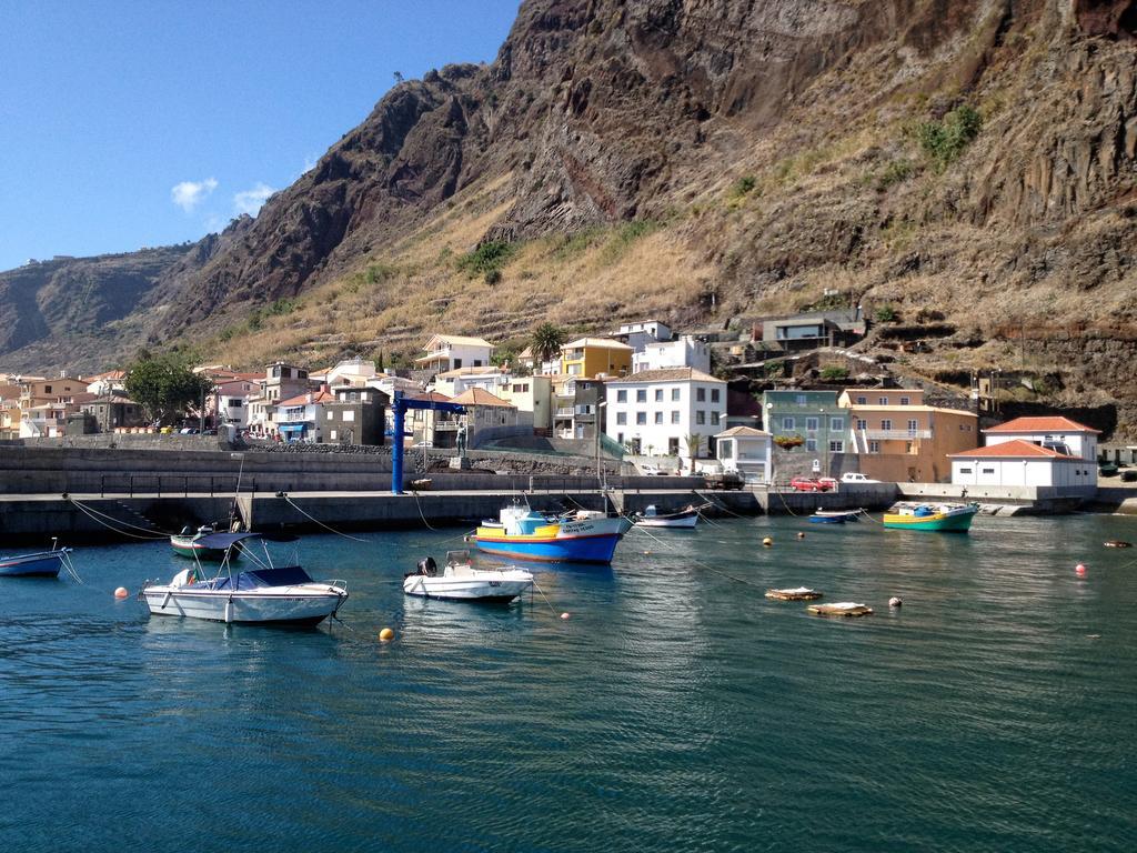 The Docks Ocean Front - Next To (adults Only) Paul do Mar (Madeira)